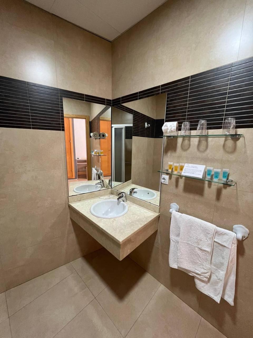 Hostal Manuela ปุนตาอุมเบรีย ภายนอก รูปภาพ